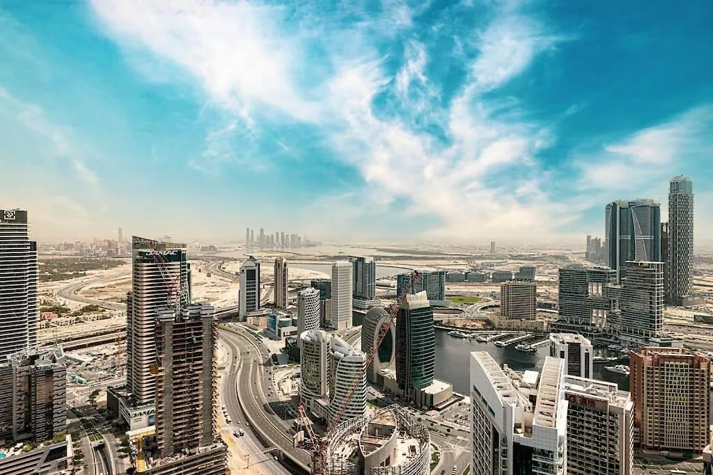 Lux Apartment - Super High Floor I 1 Min Dubai Mall 0*,