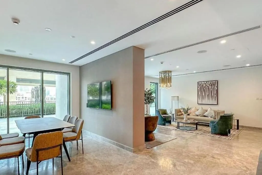 Lux Apartment - Super High Floor I 1 Min Dubai Mall 0*,