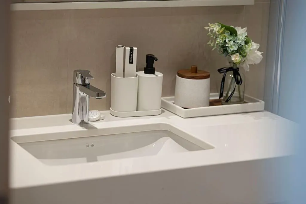 Lux Apartment - Super High Floor I 1 Min Dubai Mall