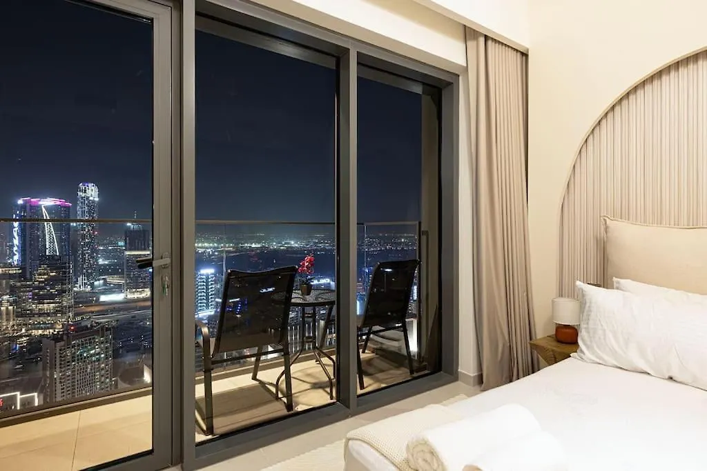 Lux Apartment - Super High Floor I 1 Min Dubai Mall